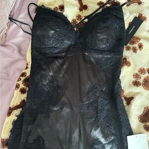 Lulu’s Black Lace Gown